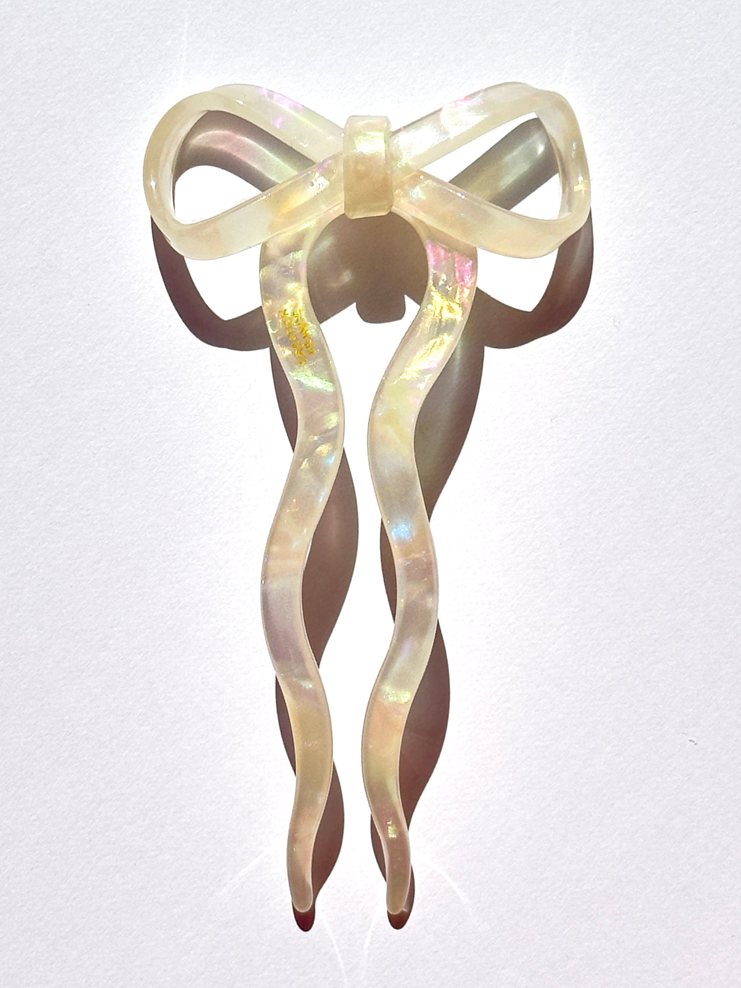 Ribbon Hair Pin in Pearl